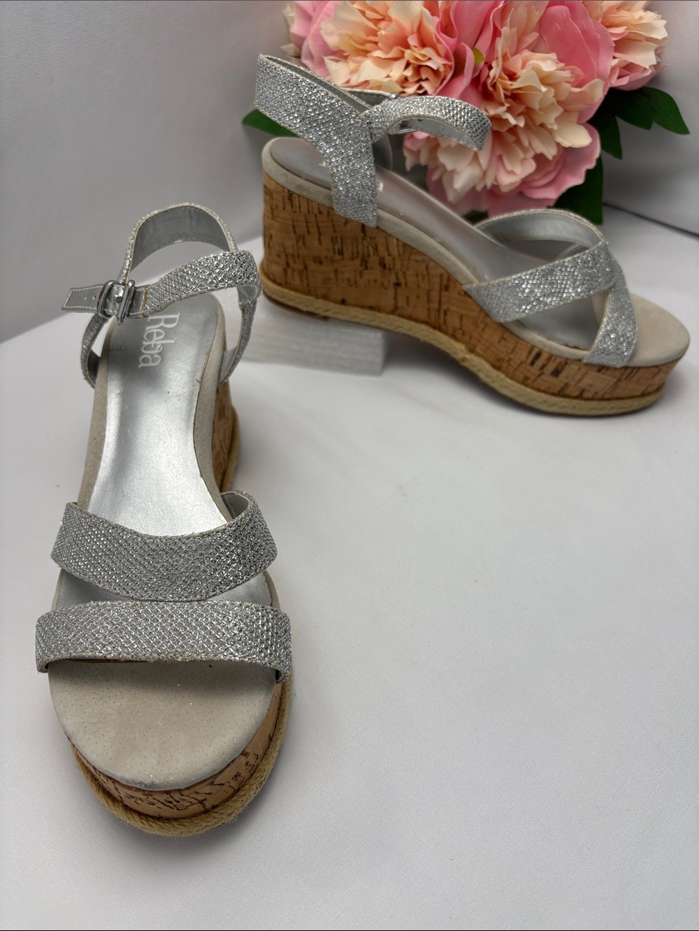 Reba Women’s 6.5 Silver Glitter Cork Wedges #457